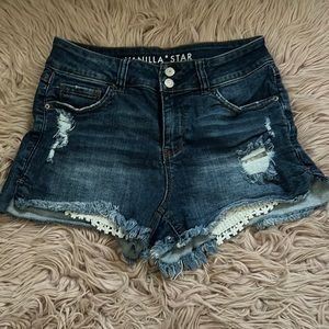 Vanilla Star shorts